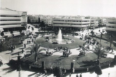 Zina_Dizengoff_Circle_in_the_1940s